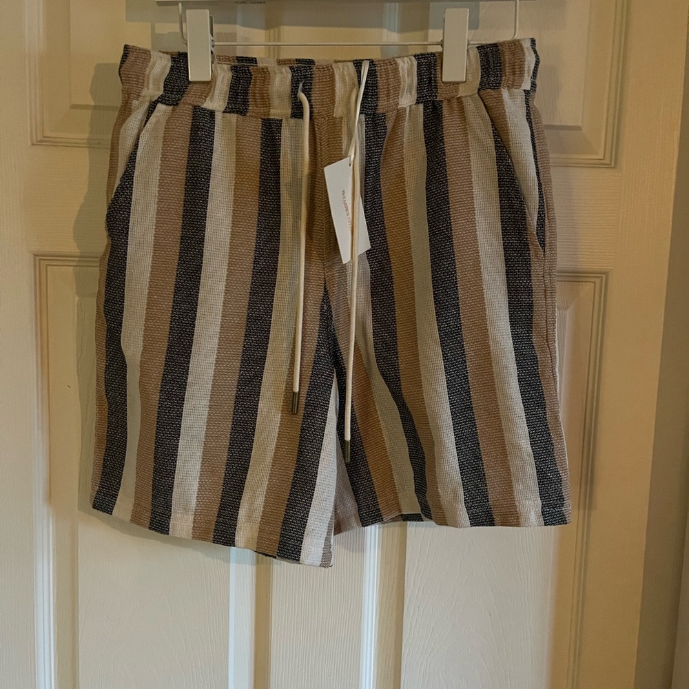 MCCARREN STUDIO Shorts Mens M Beige Striped Drawstring Waist Tweed Beach NWT